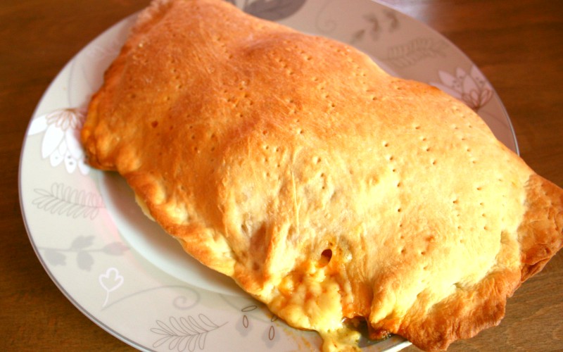 Calzone mit Hackfleisch