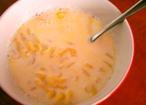 Milchnudelsuppe